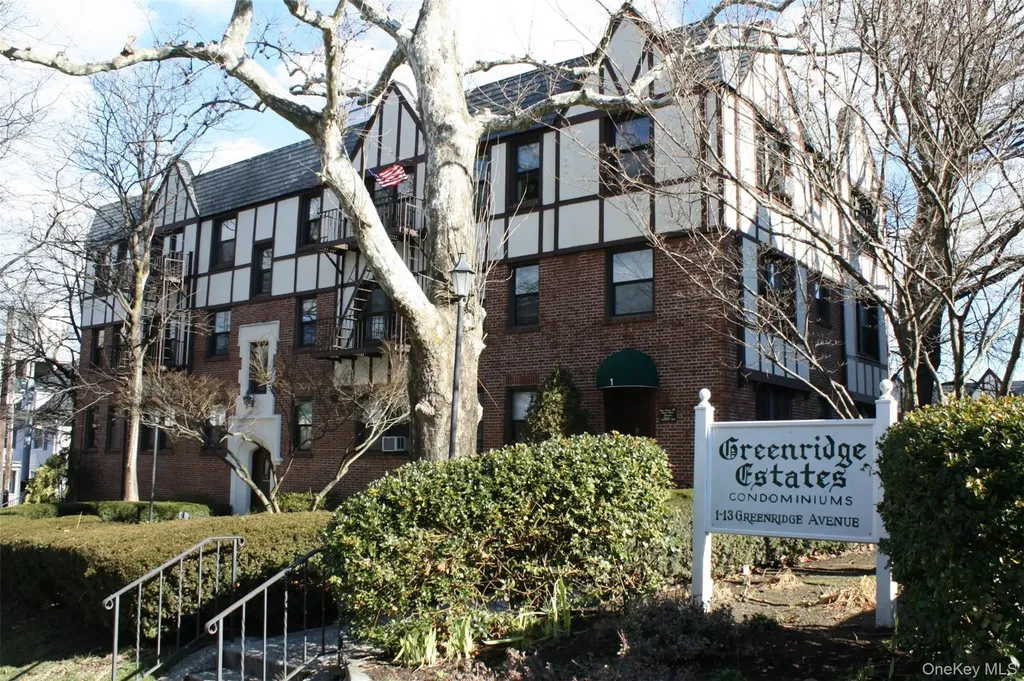 11 Greenridge Avenue White Plains NY 10605