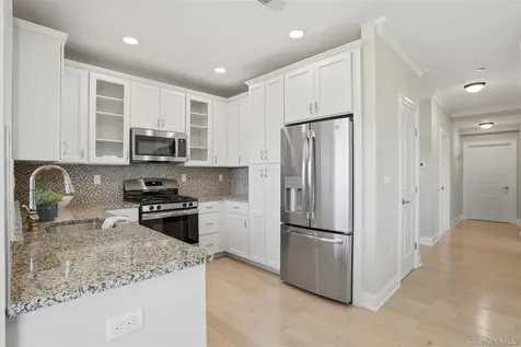 614 Sacandaga Loop Wappingers Falls NY 12590