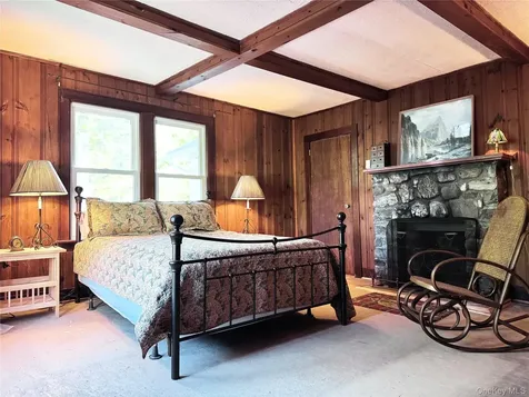 30 Starling Road Craryville NY 12521