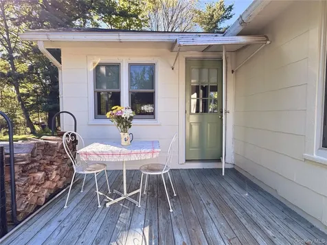 30 Starling Road Craryville NY 12521