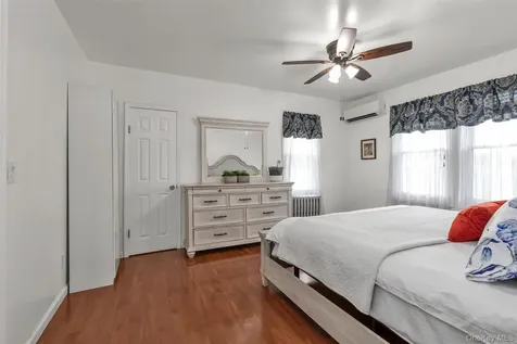14527 Guy R Brewer Boulevard Springfield Gardens NY 11434