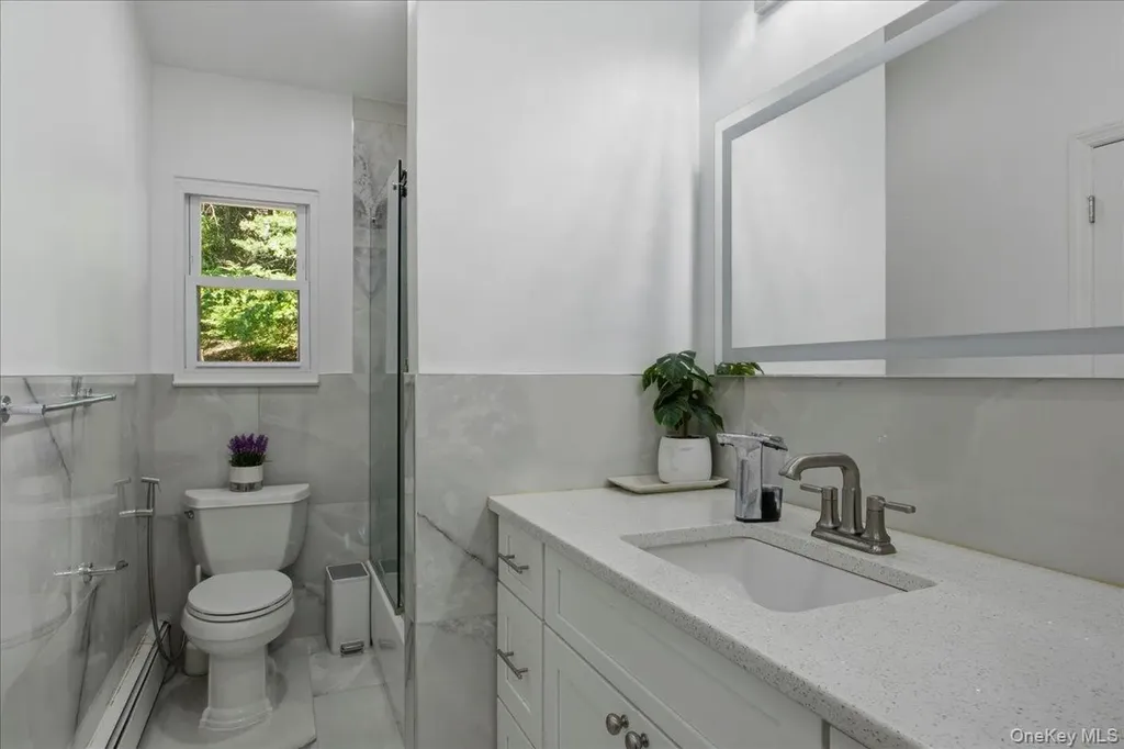 4 Medford Place Nanuet NY 10954