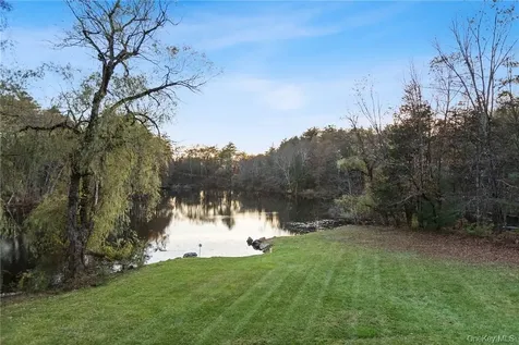 22 Lake Lodge Drive Pleasant Valley NY 12569