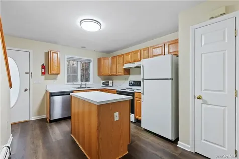 22 Lake Lodge Drive Pleasant Valley NY 12569