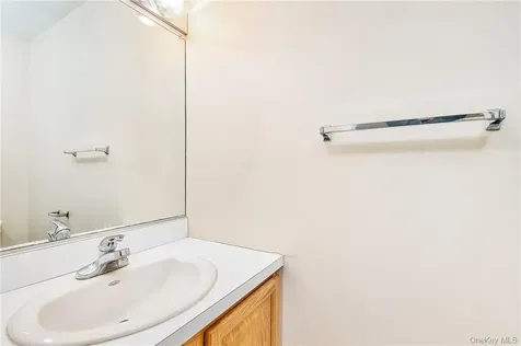 22 Lake Lodge Drive Pleasant Valley NY 12569