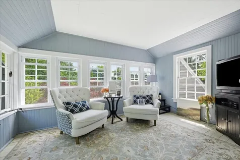 39 Little East Neck Road S Babylon NY 11702
