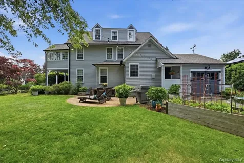 39 Little East Neck Road S Babylon NY 11702