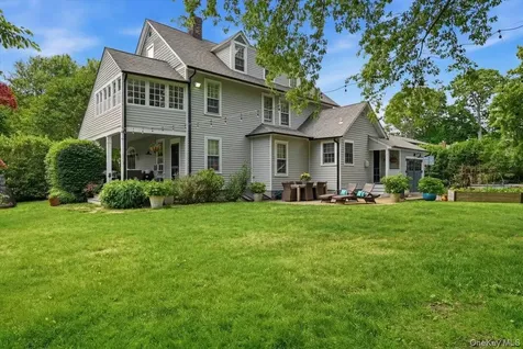 39 Little East Neck Road S Babylon NY 11702