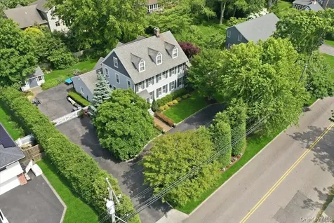 39 Little East Neck Road S Babylon NY 11702