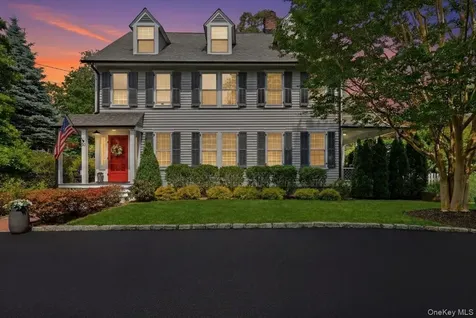 39 Little East Neck Road S Babylon NY 11702