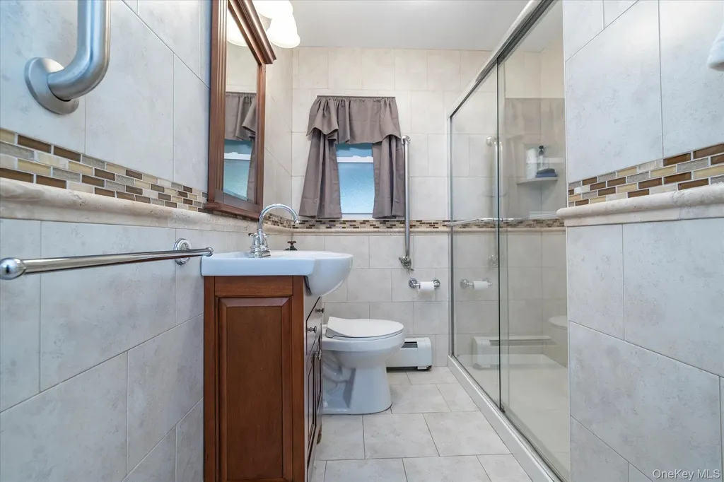 2545 Sycamore Avenue Wantagh NY 11793