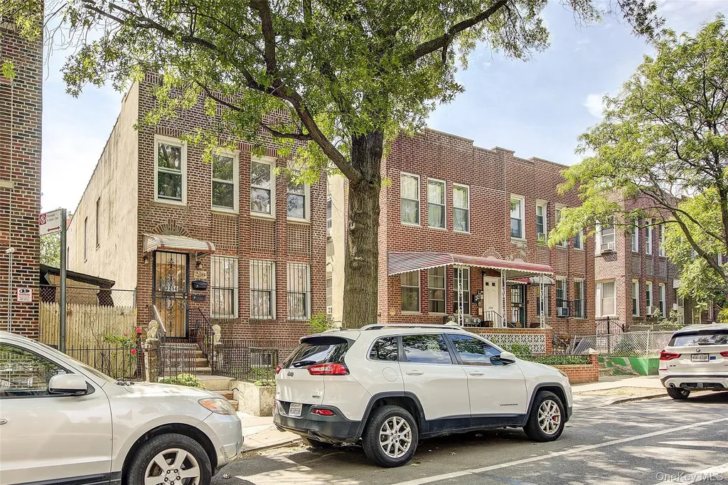 32-54 81st Street Jackson Heights NY 11370