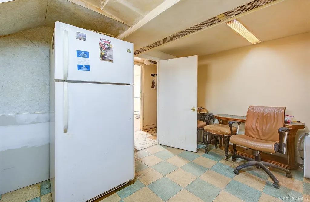 32-54 81st Street Jackson Heights NY 11370