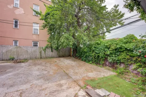 32-54 81st Street Jackson Heights NY 11370