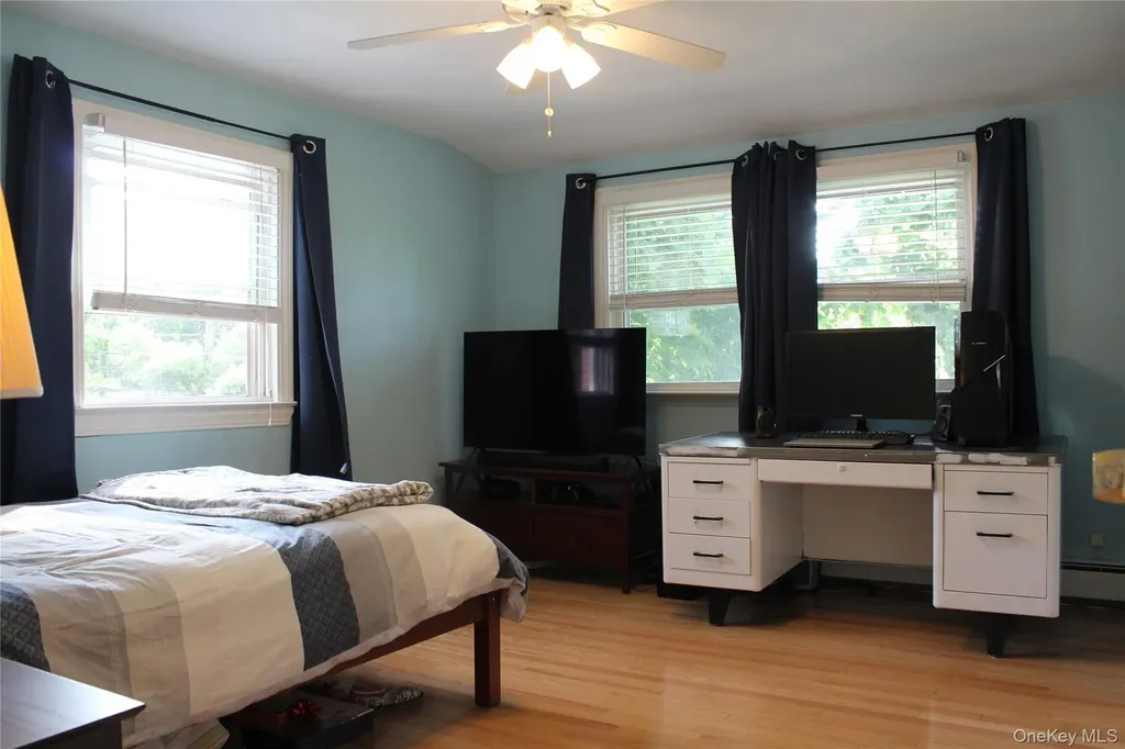 6 Howe Street Huntington Station NY 11746