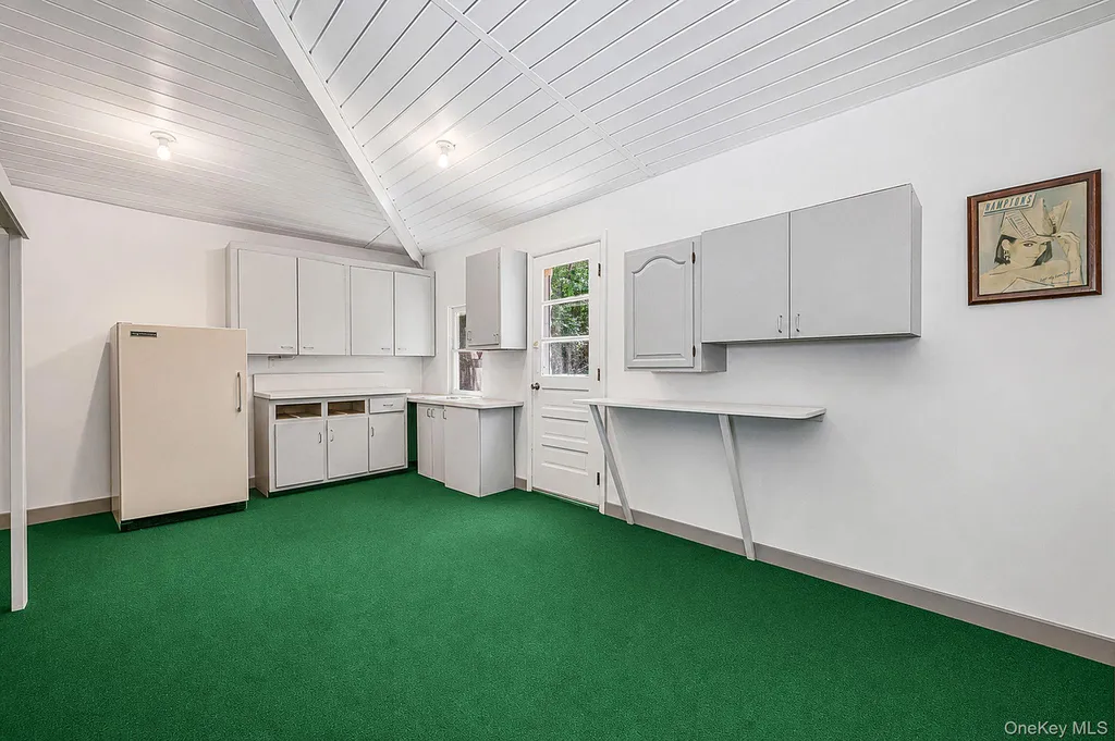 1520 Meday Avenue Mattituck NY 11952