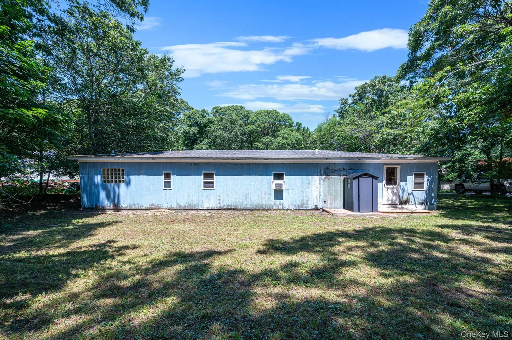 1520 Meday Avenue Mattituck NY 11952