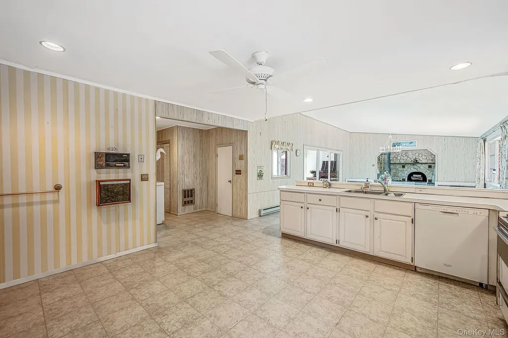 1520 Meday Avenue Mattituck NY 11952