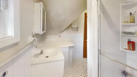 38 N 10th Avenue Mount Vernon NY 10550