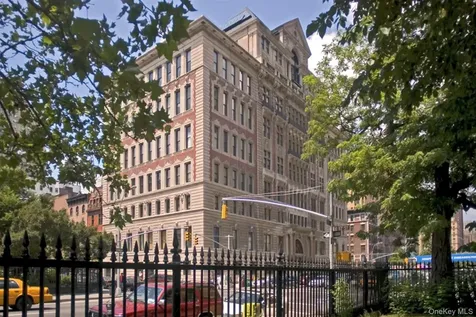 305 2nd Avenue New York (manhattan) NY 10003