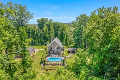 62 Flower Road Hopewell Junction NY 12533