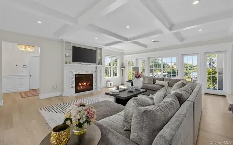 10 Magoun Road West Islip NY 11795
