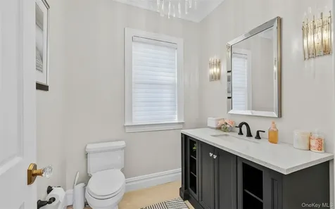 10 Magoun Road West Islip NY 11795