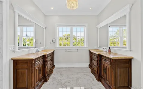 10 Magoun Road West Islip NY 11795