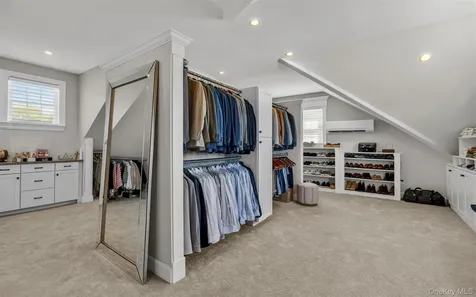 10 Magoun Road West Islip NY 11795