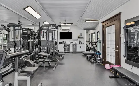 10 Magoun Road West Islip NY 11795