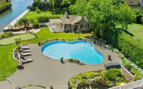 10 Magoun Road West Islip NY 11795