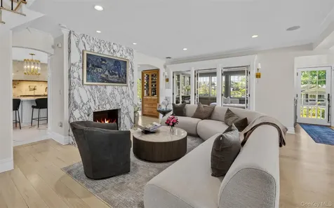 10 Magoun Road West Islip NY 11795