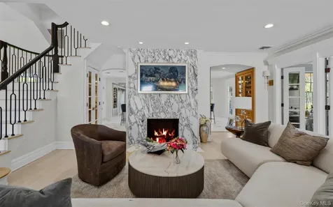 10 Magoun Road West Islip NY 11795