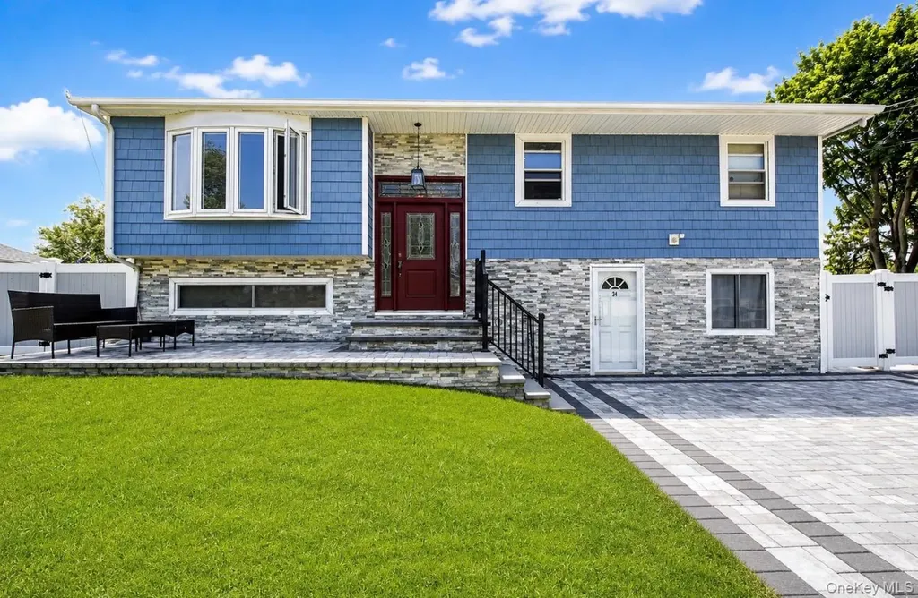 34 Fairdale Drive Brentwood NY 11717