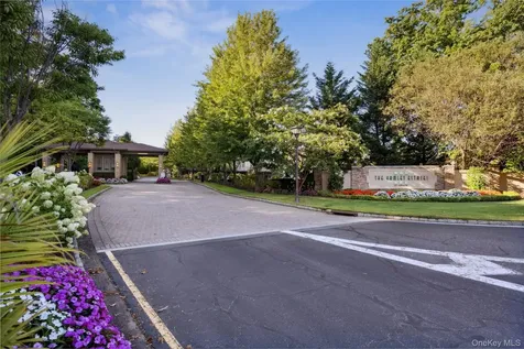 20 Kettlepond Road Jericho NY 11753
