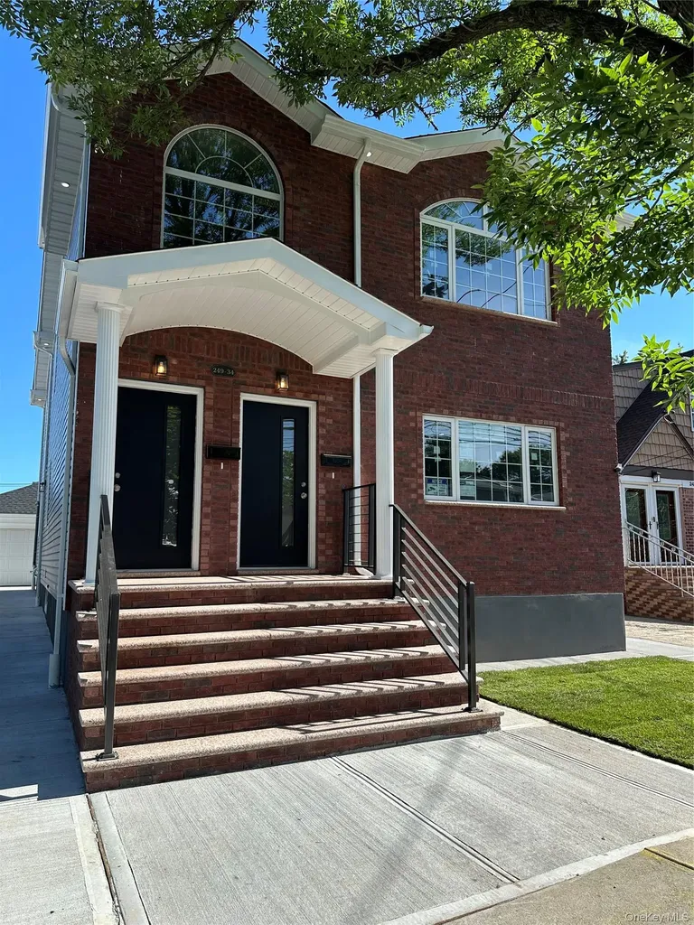24934 147th Avenue Rosedale NY 11422