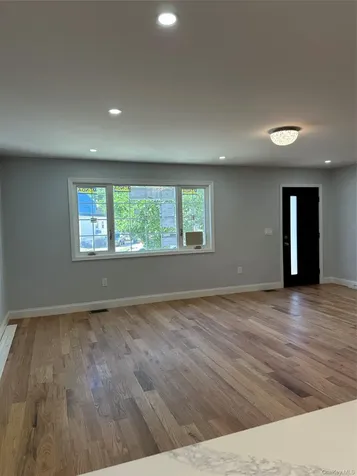 24934 147th Avenue Rosedale NY 11422