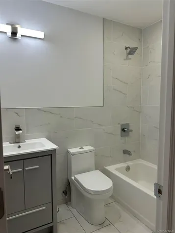 24934 147th Avenue Rosedale NY 11422