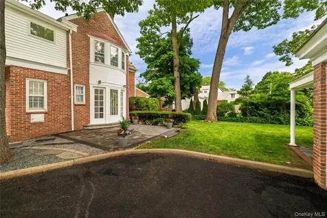 210 Demott Avenue Rockville Centre NY 11570
