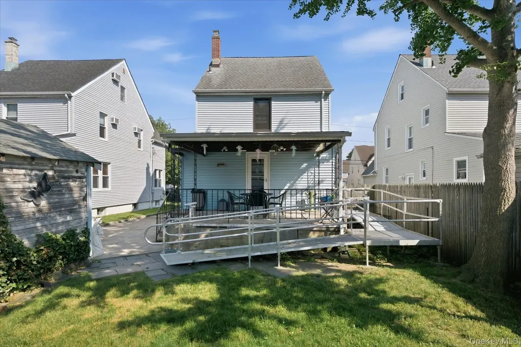45 Kenmore Road Valley Stream NY 11581