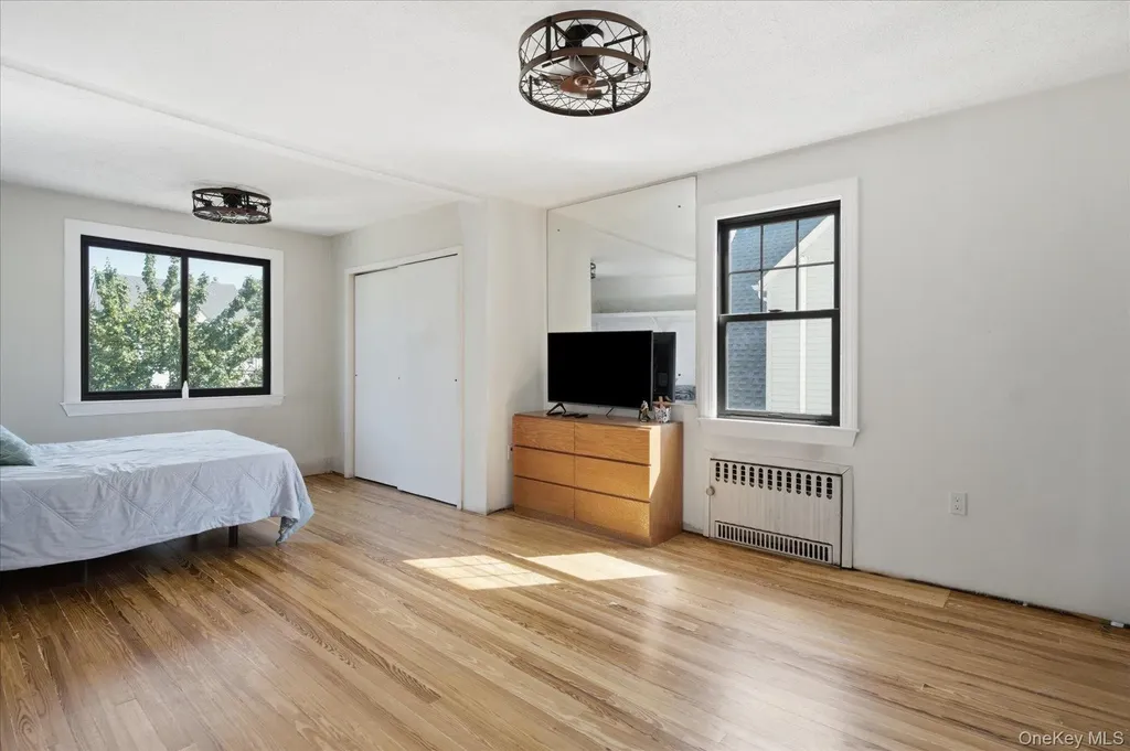 45 Kenmore Road Valley Stream NY 11581
