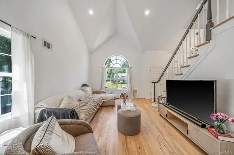 9 Mulligan Drive Medford NY 11763