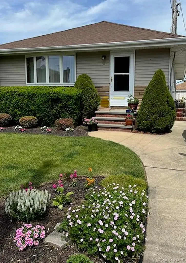 57 Lawrence Road Hempstead NY 11550