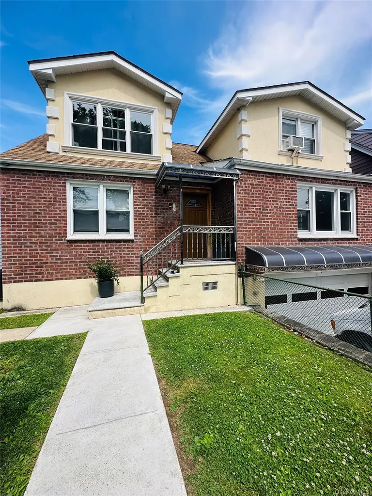 35 Lindsey Street Yonkers NY 10704