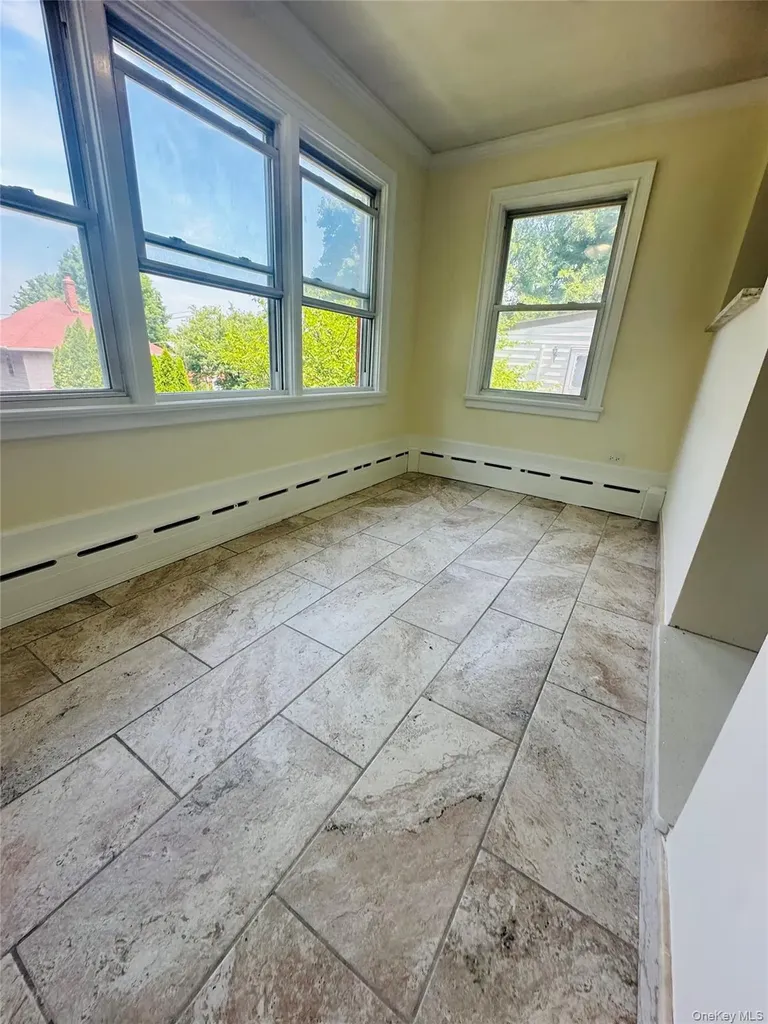 35 Lindsey Street Yonkers NY 10704