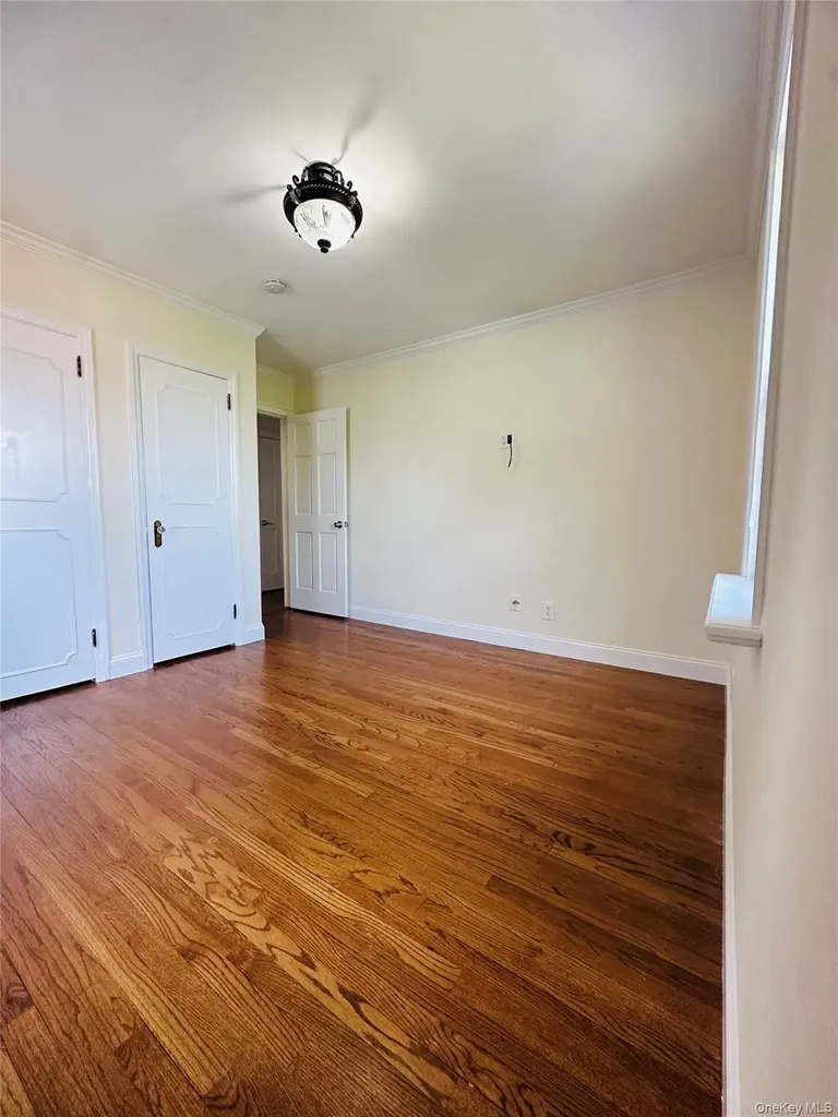 35 Lindsey Street Yonkers NY 10704