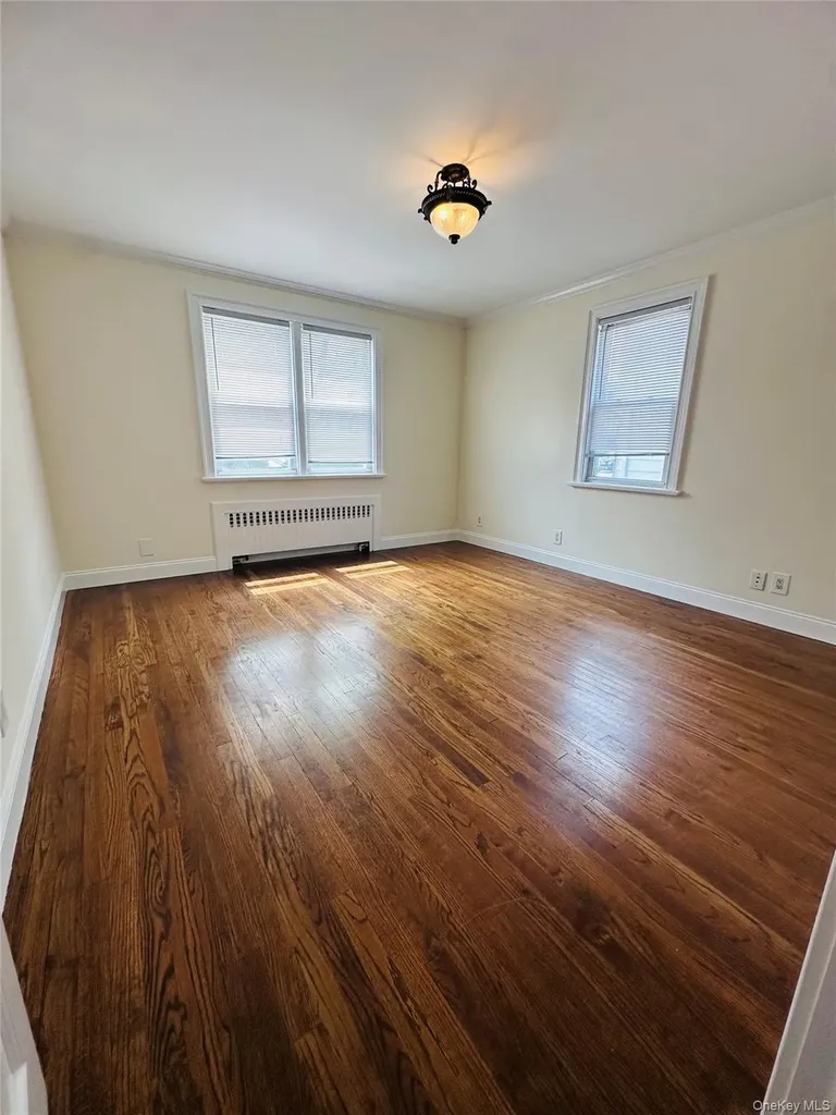 35 Lindsey Street Yonkers NY 10704