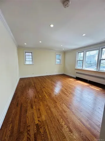 35 Lindsey Street Yonkers NY 10704