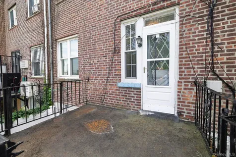 52-37 39th Avenue Sunnyside NY 11104