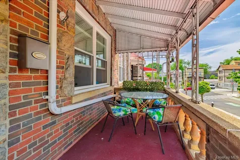52-37 39th Avenue Sunnyside NY 11104